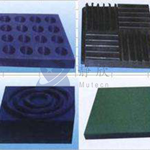 Rubber cushion with vibration isolation and sound insulation